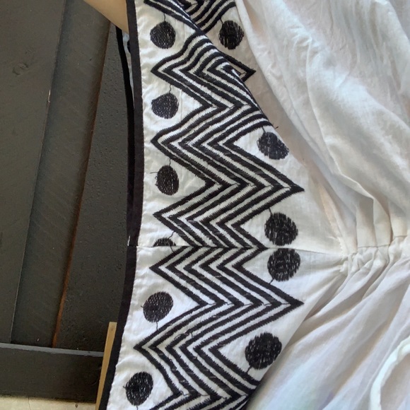 Leila Ligougnie The Daphne Embroidered Caftan OS - Picture 5 of 6